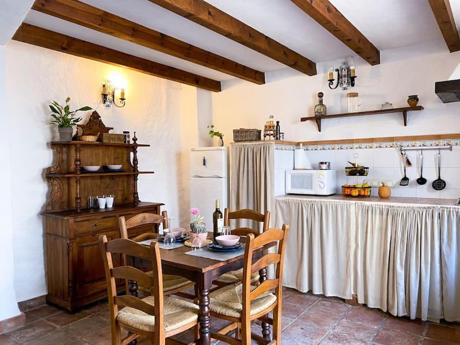 Casabenadalid. Casa Rural Con Piscina. Exteriör bild
